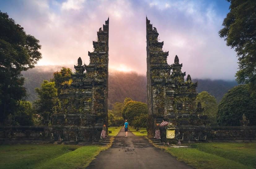 Handara Gate